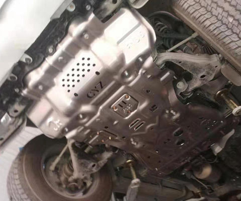 Motore standard Piastra di protezione inferiore Copertura motore Fortuner Piastra di pattinaggio completo Set per Toyota