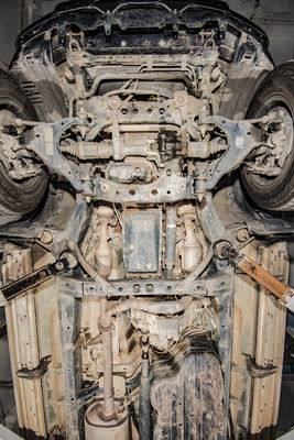 Toyota LC200 Motor Cover Skid Plates con peso 5-8kg/pc e design personalizzato