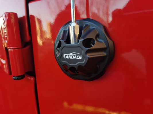 Copertura della base dell'antenna radio in alluminio CNC nero per Jeep Wrangler JK Installazione senza problemi