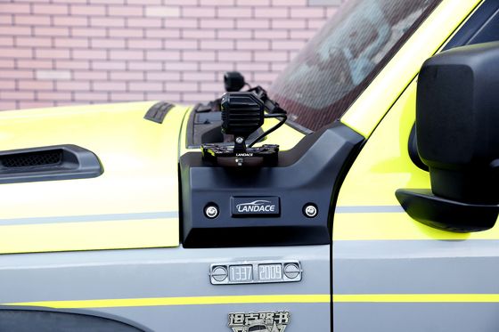 Supporti di montaggio efficientemente progettati per il serbatoio della jeep 300 luci A-pilastro PC ABS modificato