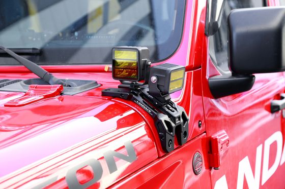 Jeep JL Nero Jeep Leggio di alluminio LED Supporto di luce di guida Supporto di montaggio a pilastro