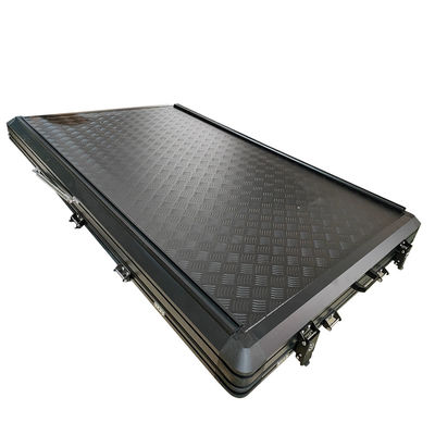 Tenda di tetto triangolare 4x4 off-road con guscio di alluminio duro e poliestere impermeabile