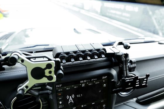 Portatelefoni a bracciale per Jeep