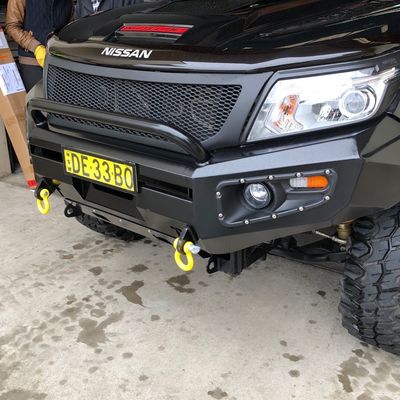 2009 Anno 4X4 Accessori Targhe di paraurti Vinicolo Bull Bar Targa di paraurti anteriore auto per Nissan Navara