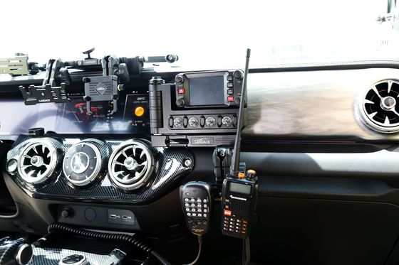Accessori per veicoli fuoristrada rosso Console centrale in lega universale di alluminio Pannello di interruttore della stazione radio del veicolo