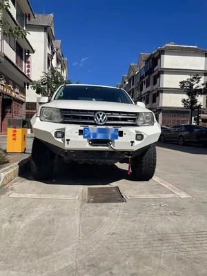 Volkswagen Amarok Auto Parts Winch Steel Bull Bar Front Bumper con porta pneumatici