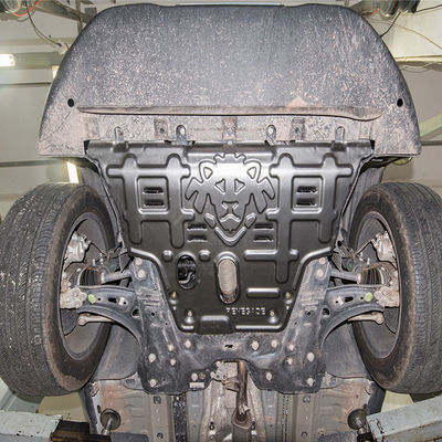 Protezione sotto il corpo della trasmissione del motore di timbrazione integrata per Jeep Renegade
