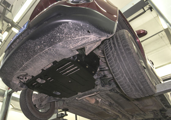 Armatura di protezione sotto il corpo Jeep Patriot con piastra di protezione del motore di spessore personalizzato