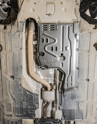 Protezione dell'armatura sotto il corpo in lega di alluminio per BMW Transmission Skid Plate Guard Plate
