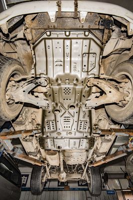 Toyota LC 100 Kit di protezione sotto il corpo con serbatoio del carburante