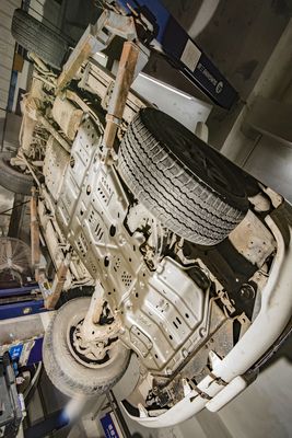 Piastra di scivolo alta 4 per Toyota LC 100 Semplice installazione sui fori originali dell'auto