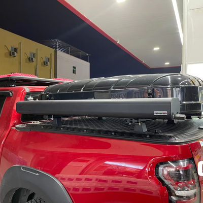 Conveniente doccia fuori strada carro Serbatoio di acqua sul tetto per campeggio e avventure