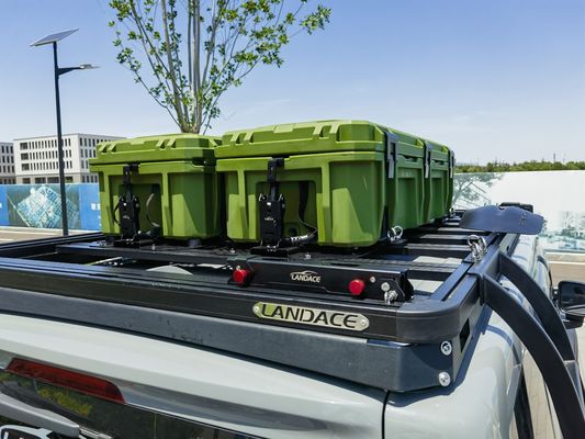 Mantenere comodamente il vostro equipaggiamento da campeggio con scatola di attrezzi in materiale LLDPE su scaffalature sul tetto del camion