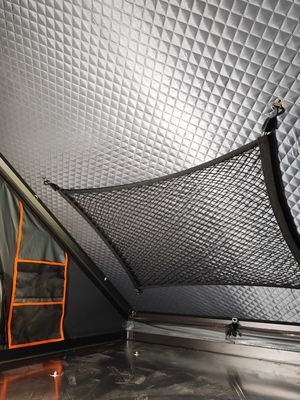 Una camera da letto 4-5 persone Auto tetto tenda superiore con scala laterale universale impermeabile 2,1m