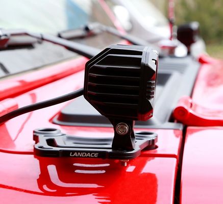 Supporti per il montaggio di luci in alluminio per Jeep Wrangler