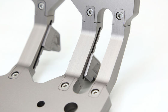 2017 Jeep Tank 300 Metal A-Pillar Light Mounting Brackets Perfetto allineamento e finitura